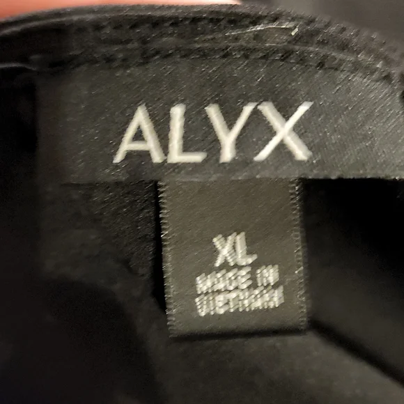 🌺Alyx NWT Peplum Style Top with Gold Metal Detail - Picture 8 of 12